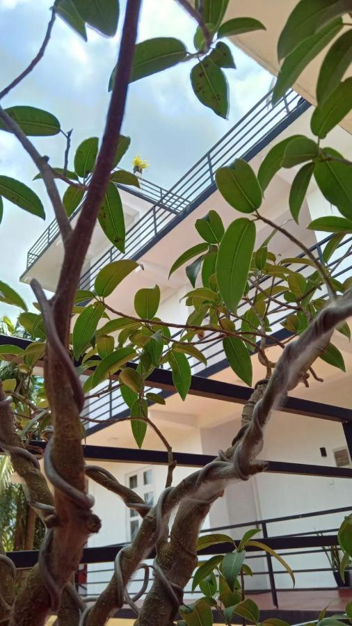 Lake Edge Resort Anuradhapura Exterior foto