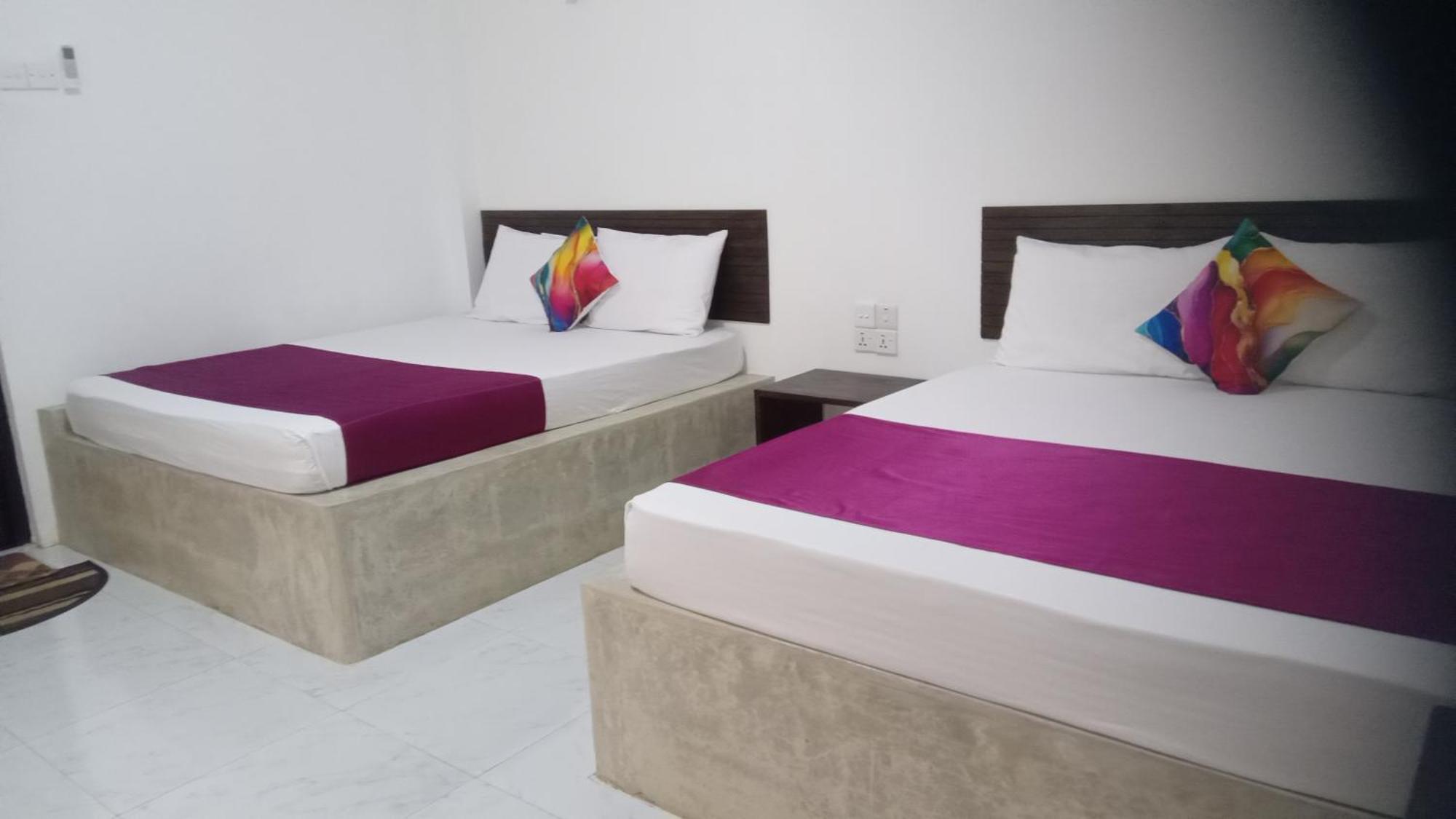Lake Edge Resort Anuradhapura Zimmer foto